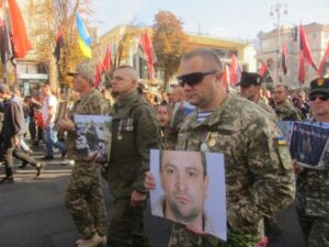 «Тільки перемога увінчує війну» — народ дал поручения «Слуге». Капитулирует ли Украина?
