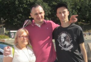 Олег Сенцов, опыт Нади Савченко, «голуби мира» из Луганской ОВГА и «гражданский конфликт»
