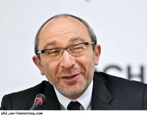 НА МИННОМ ПОЛЕ ПАМЯТИ
