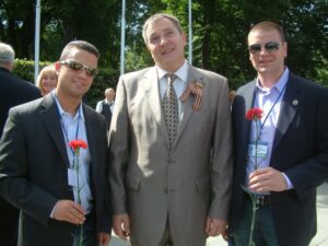 Колесниченко уже депутат, но головку еще не держит