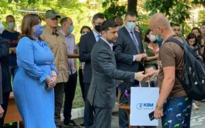 Президентский пиар для захватчиков Пирогово, генералы Януковича и «смотрящий» от Лени-Космоса
