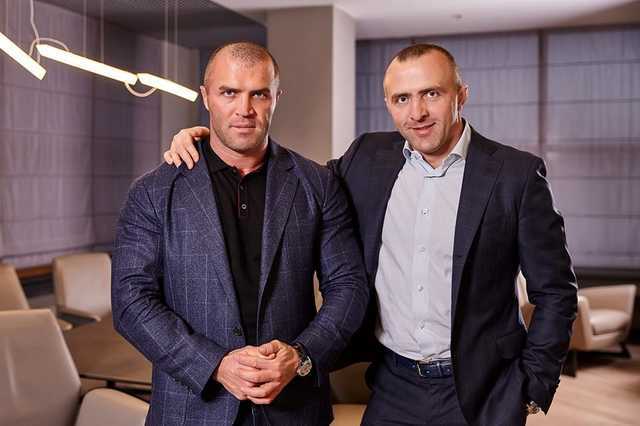 Кримінальне провадження по ЖК Насіковських: поліція перевіряє дії чиновників Кличка по видачі документів