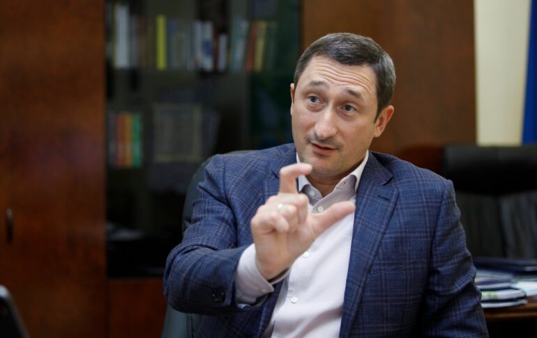 Чому говорять про повернення схем Януковича в «Нафтогаз», а американці не дають грошей