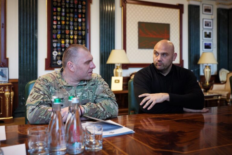 Перестановки блядей в убыточном борделе